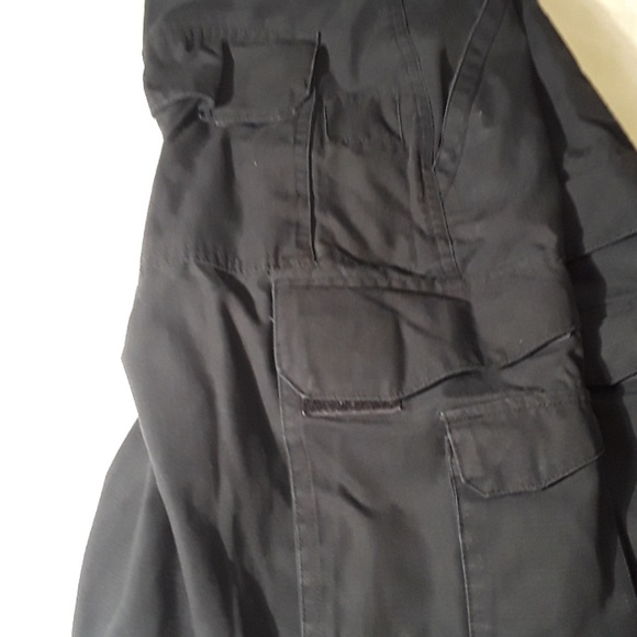 2 pairs of Tru Spec Tactical Pants - Picture 6 of 6